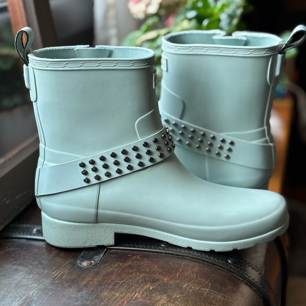 Hunter Refined Stud Ankle Boots - Picture 5 of 14